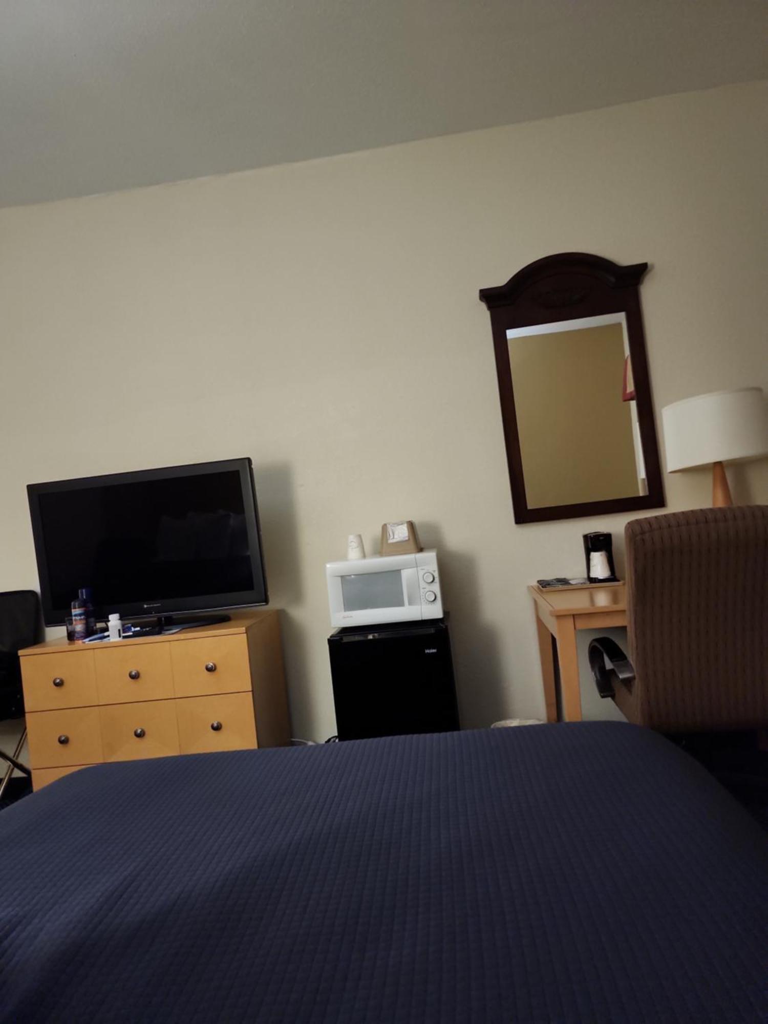 Katahdin Inn & Suites Millinocket Zewnętrze zdjęcie